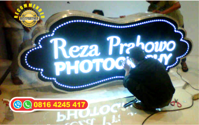jasa pembuatan neon box murah di Jogja